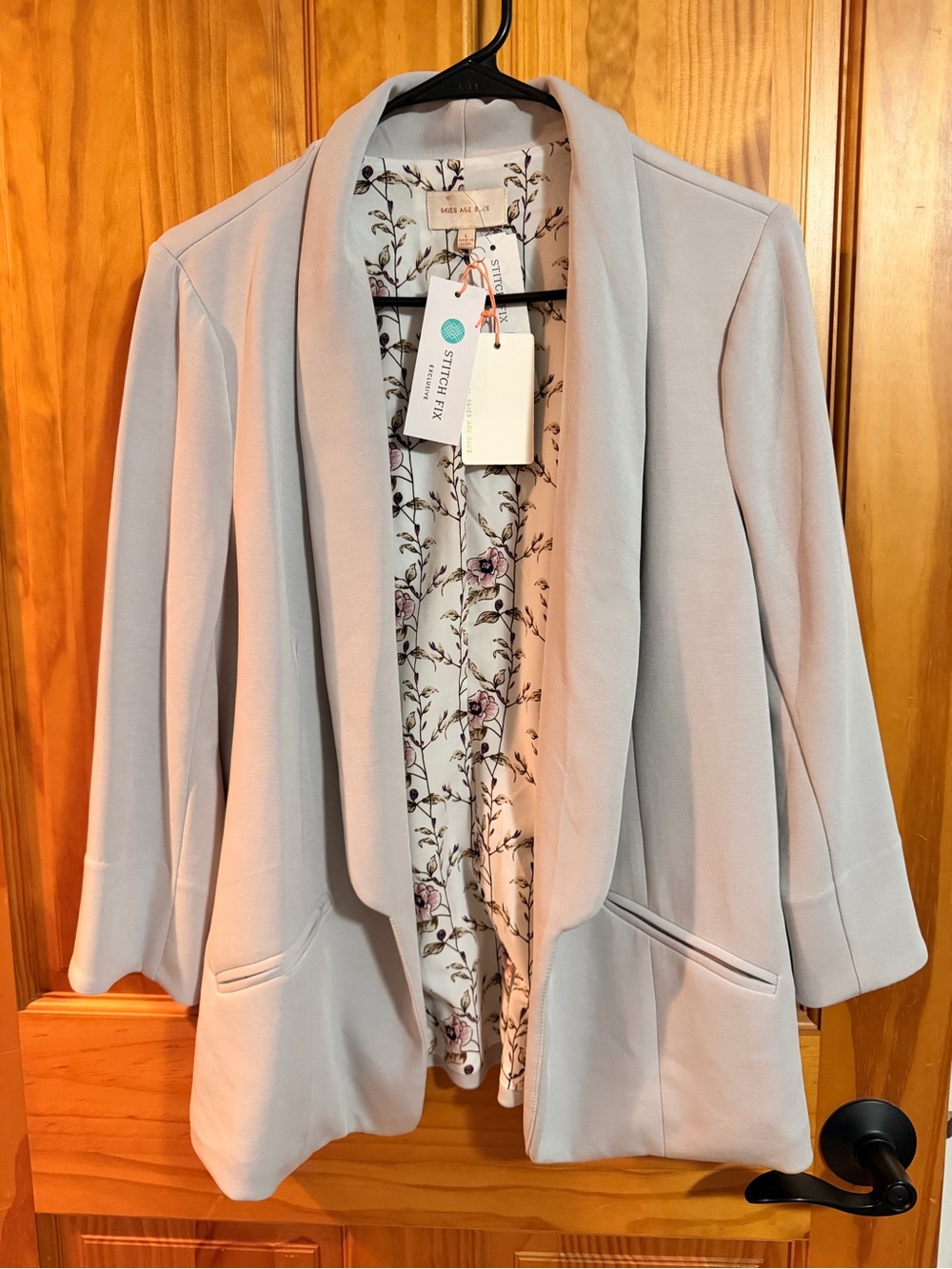 Skies Are Blue Light Gray Shawl Collar Blazer with Floral Lining